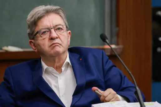 Jean-Luc Mélenchon accuse le PS d'être «en train d'organiser un nouveau socle commun»