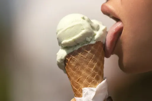 LA QUESTION SEXO - Fellation : j'ai peur d'être maladroite, comment faire ?