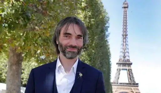 Cédric Villani souhaite "bon courage" à Agnès Buzyn.