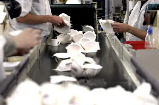 250 millions de masques ont été commandés par la France, a annoncé Olivier Véran (photo d'illustration).