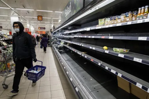 Coronavirus : Liverpool met ses stadiers à disposition des supermarchés