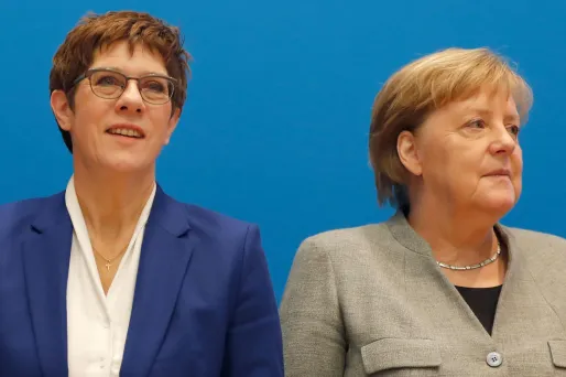 Annegret Kramp-Karrenbauer et Angela Merkel