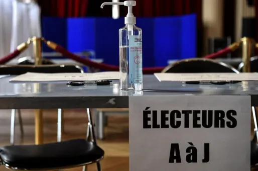 En raison de l'épidémie de coronavirus, le second tour des élections municipales est reporté.