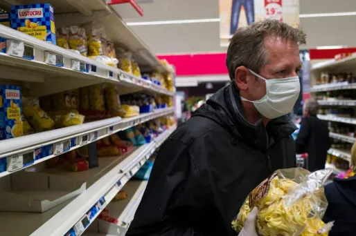 60% des sondés jugent difficile de faire leurs courses, un chiffre en baisse de 3 points en 24 heures.