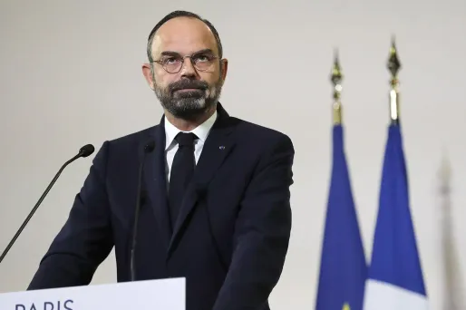 Seuls 39 % des Français ont confiance dans le gouvernement pour faire face efficacement au coronavirus, alors qu'Edouard Philippe doit présenter le plan de déconfinement mardi.