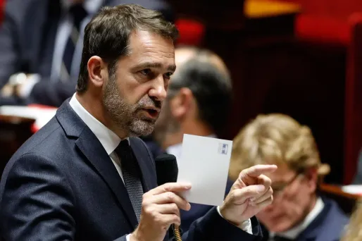 Castaner demande que le Covid-19 soit déclaré maladie professionnelle pour les fonctionnaires