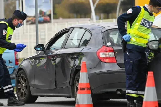 La police a effectué 1.400.000 contrôles ce week-end, alors que beaucoup ont constaté un "relâchement" des Français après trois semaines de confinement