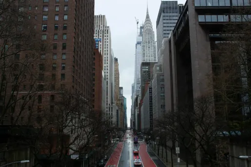 New York reste l'épicentre de l'épidémie outre Atlantique.