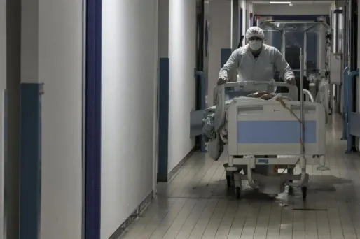 Pour la première fois depuis le début de l'épidémie, le nombre de patients en réanimation est en baisse.