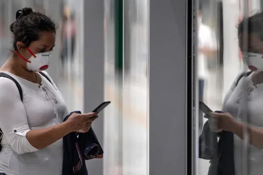 L'application StopCovid permettrait de tracer des personnes contaminées par le covid-19.