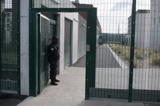 Coronavirus: près de 10.000 détenus en moins dans les prisons depuis un mois