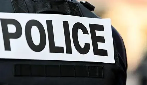 Le motard a porté plainte contre les forces de l'ordre.