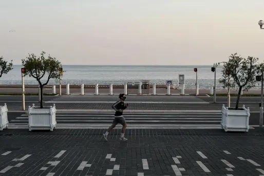 50% des Français pensaient jeudi que "le pire est devant nous".