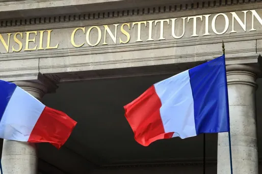 Le Conseil constitutionnel censure des éléments liés au traçage et à l'isolement.