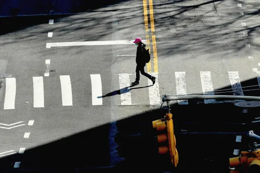 Les Etats-Unis restent le pays le plus endeuillé par la pandémie avec plus de 118.000 morts du virus au total et près de 2,2 millions de cas diagnostiqués sur le territoire.