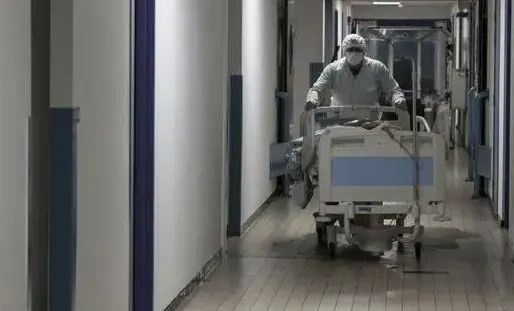 Covid-19 : moins de 10 décès en France en 24 heures