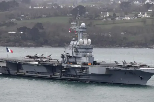 La quasi-totalité des marins du Charles de Gaulle est sortie de confinement (photo d'archives).
