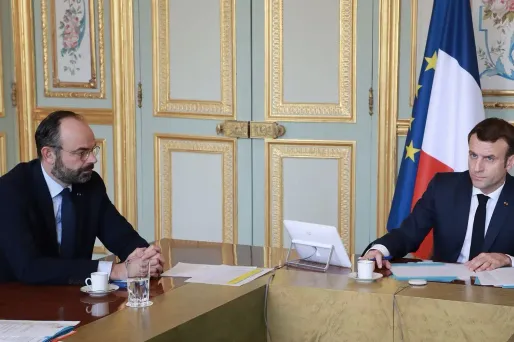 Macron demande au gouvernement d'"accélérer" sur la déontologie policière