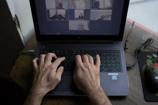 Une large majorité d'actifs contraints de télétravailler pendant le confinement ont apprécié ce mode de fonctionnement.