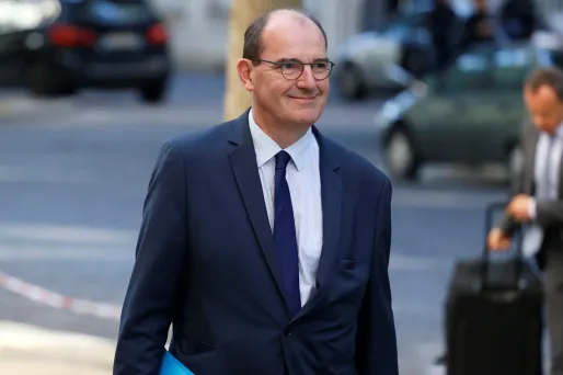 Le Premier ministre s'est expliqué vendredi sur le calendrier de la suppression de la taxe d'habitation pour les 20% les plus riches.