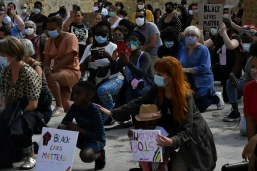 Manifestants Bordeaux hommage George Floyd GEORGES GOBET / AFP