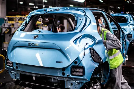 Quelque 233.818 nouveaux véhicules ont été mis sur les routes de France en juin.