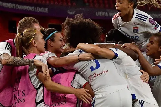 En venant à bout du PSG, l'OL se qualifie pour une nouvelle finale de la Ligue des champions féminine.