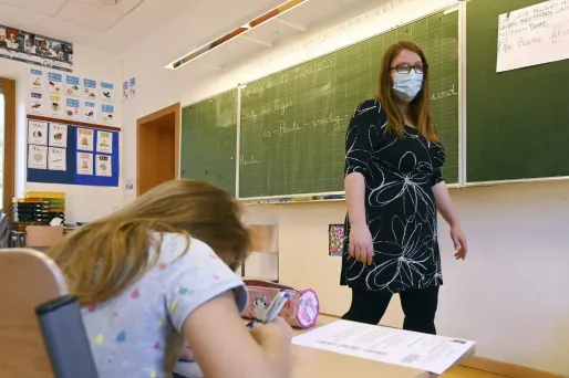 Protocole sanitaire dans les écoles : "On ne sera prêts pour la rentrée de lundi"