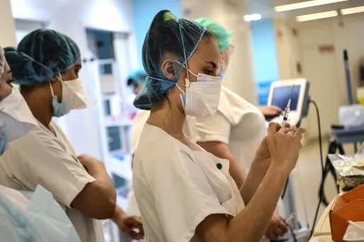 Le taux de positivité des tests a encore augmenté en France.