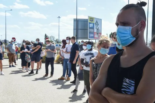 Le taux de positivité des tests a de nouveau progressé, il est désormais de 4,7%.
