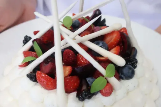 Quoi de plus frais qu'une pavlova pour le dessert ?