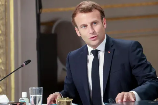 Une majorité de Français s'oppose à ce que la droite soutienne Macron.