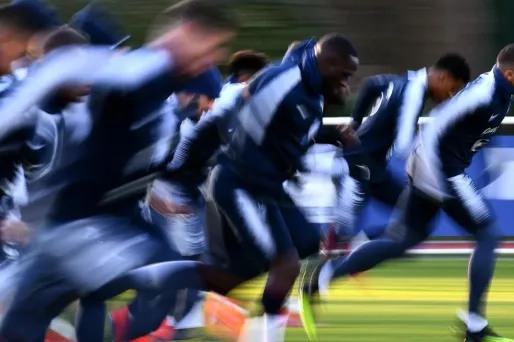 L'équipe de France fait son retour contre la Suède après de longs mois d'interruption.