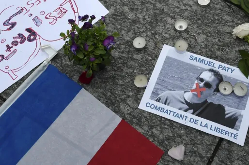 Un hommage national a été rendu à Samuel Paty mercredi soir, à la Sorbonne.