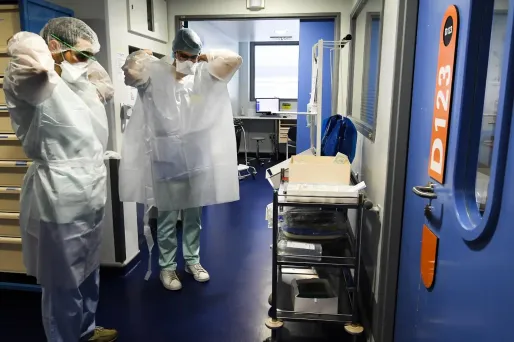 Ce jeudi, le bilan du coronavirus en France fait état de 39.037 morts, soit 363 de plus que la veille.