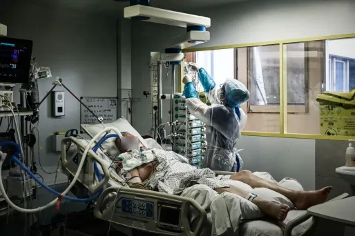 Ce jeudi la France compte 50.957 morts du coronavirus, soit 339 de plus que la veille.