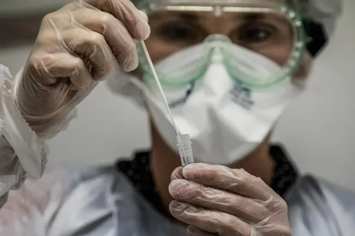 Coronavirus : plus de 46.000 nouveaux cas recensés en 24 heures