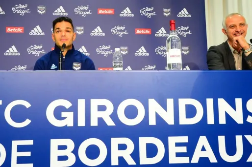 Hatem Ben Arfa lors de sa présentation à la presse