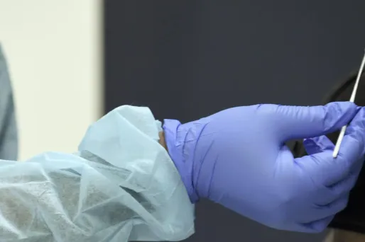 L'obtention d'un test négatif au Covid-19 sera une condition pour se rendre en Corse. Photo d'illustration.