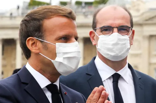 La cote de confiance d’Emmanuel Macron stable en décembre