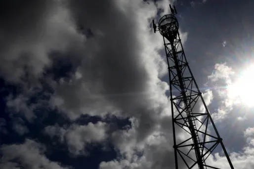 Plusieurs millions de personnes sont privées de télévision et de radio dans le Sud-Est en raison d'un incendie.