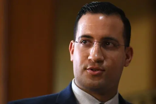 Alexandre Benalla a déclaré la perte d'un "passeport de service" mais aussi d'une carte de service d'accès à l'Élysée.