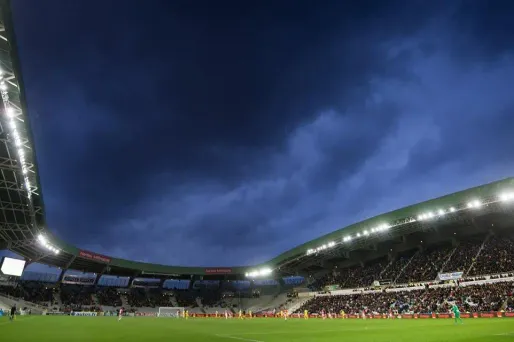 Plusieurs rencontres de Ligue 1 et de Ligue 2 ont été reportées en raison des "gilets jaunes".