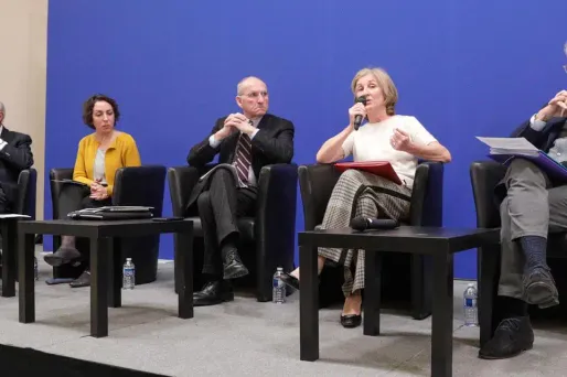 Les cinq garants ont tenu mardi une conférence de presse conjointe.