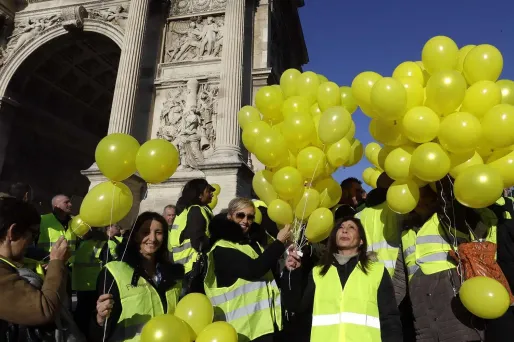 "Gilets jaunes" : "Les gens sont de plus en plus déterminés"
