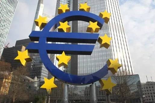 Au pire de la crise de la dette, le chômage avait atteint le taux record de 12,1% en avril, mai et juin 2013 dans la zone euro.