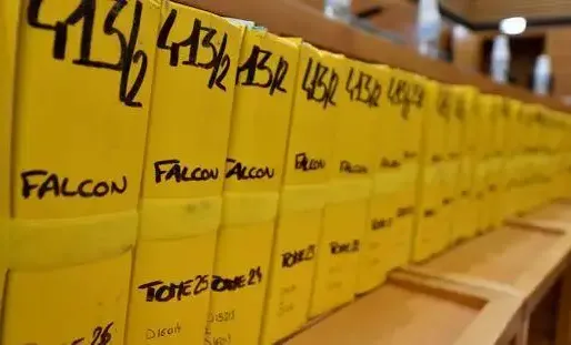 Neuf accusés comparaissent devant la cour d'assises spéciale à Aix-en-Provence.