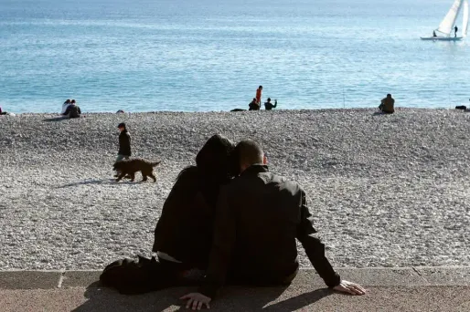 La journée de dimanche sera globalement ensoleillée, notamment au Sud où les températures atteindront le 20°C par endroits.