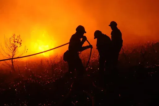 incendie, feu, espagne, pompiers espagnols