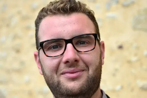 Le député LREM Damien Pichereau a déploré le saccage de sa permanence au Mans, samedi, en marge d'une manifestation de "gilets jaunes".